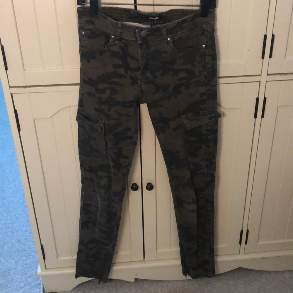 🆕 CAMO JEANS